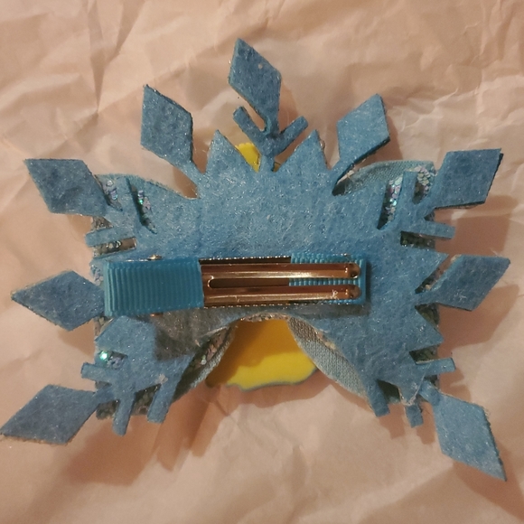 DISNEY'S QUEEN ELSA CLAY CENTERED 4 INCH HAIRBOW - Picture 2 of 2